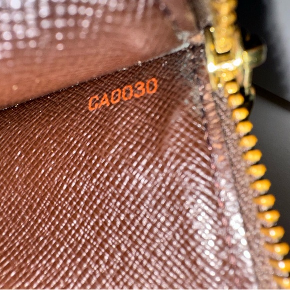 Authentic Louis Vuitton Sarah Wallet Brown Damier Eben. CA0030. Spain (2000) - Picture 13 of 13